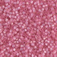 Miyuki delica kralen 10/0 - Silver lined pink alabaster dyed DBM-625